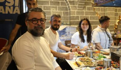 Diyarbakır’da ciğer ve kadayıf satışları festivalli ikiye katlandı