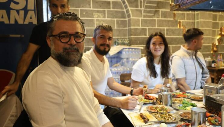Diyarbakır’da ciğer ve kadayıf satışları festivalli ikiye katlandı