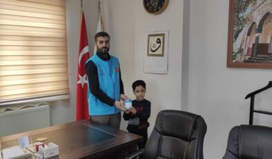 Diyarbakır’da, minik kalpten Filistin’e yardım