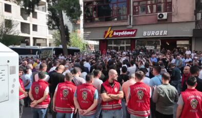 Diyarbakır’da izinsiz mitinge polis müdahalesi, 6 kişi gözaltında
