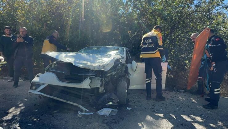 Elazığ’da otomobil ile öğrenci servisi çarpıştı: 4 yaralı