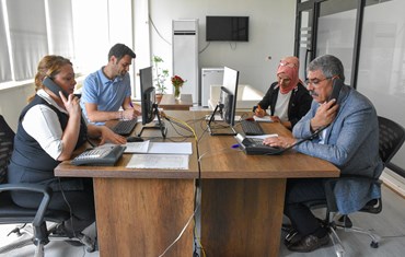 Eş Başkanlar Çağrı Merkezinde yurttaşları dinledi