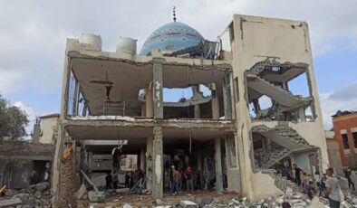 Gazze’deki cami saldırısında can kaybı 21’e yükseldi