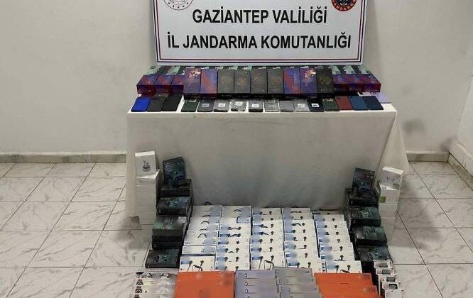 Gaziantep’te 1 milyon TL’lik kaçak telefon operasyonu