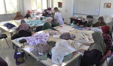 Gaziantep’te mefruşat kursuna katılan kadınlar ev ekonomisine katkı sağlıyor