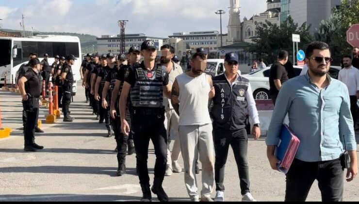 Gaziantep’te uzun namlulu silahlarla tehdit eden 12 kişi adliyede