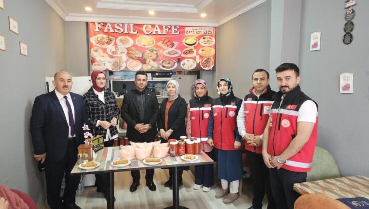 Girişimci anne sosyal destekle kafe açtı, yöresel ürünler satıyor
