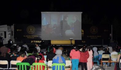 Grup Gezgin Ozanlar’dan Dicle’de konser ve sinema keyfi