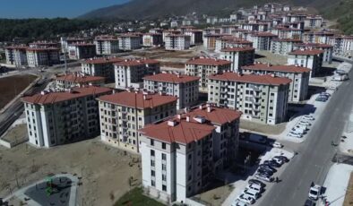 Hatay’da depremzedeler yeni konutlarına yerleşiyor