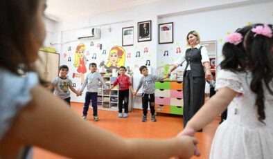 Kadın öğretmenin dokunuşuyla köy okulu kolej havasına büründü
