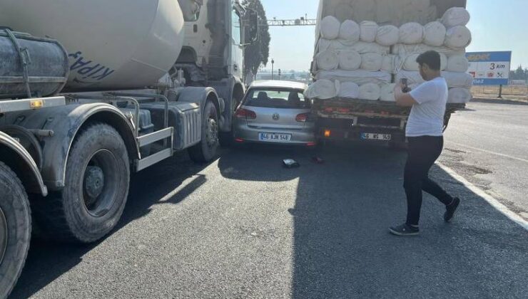 Kahramanmaraş’ta otomobil kamyon ve iş makinası arasında sıkıştı