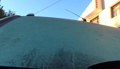 Kars’ta soğuk hava etkili, camlar buz tuttu