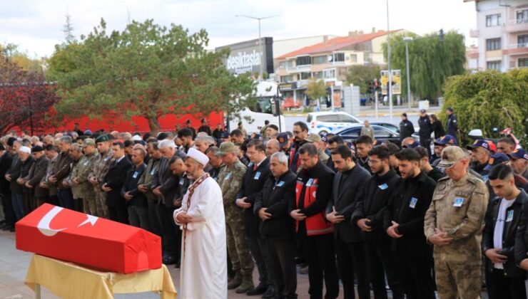 Kore Gazisi Ezelhan Yıldız, Erzincan’da son yolculuğuna uğurlandı