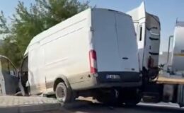 Mardin’de tır ve minibüs çarpıştı