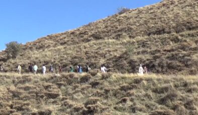 Muş’ta gençler doğa yürüyüşü etkinliğine katıldı