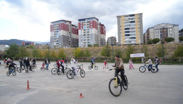 Muş’ta teknoloji bağımlılığına karşı yöresel oyunlarla etkinlik