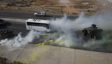 Polis Özel Harekat timleri gerçeği aratmayan tatbikatlarla göreve hazırlanıyor