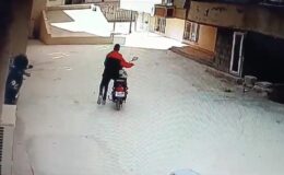 Şanlıurfa’da kameraların önünde bisiklet hırsızlığı