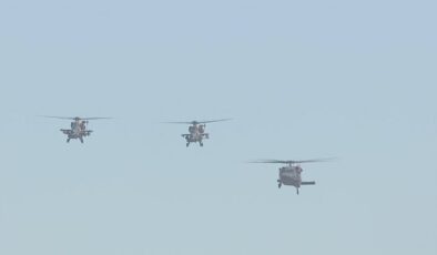 TEKNOFEST Adana’da T-70 ve Bayraktar AKINCI gösteri uçuşu büyüledi
