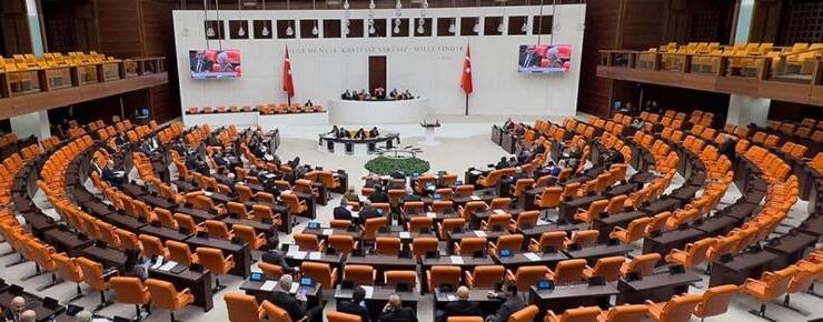Tüketicinin korunmasına ilişkin kanun teklifi kabul edildi ve yasalaştı