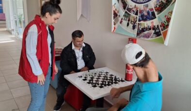 Tunceli’de engelli bireylere satranç turnuvası düzenlendi