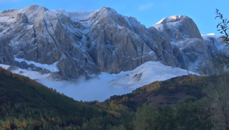 Tunceli’de yüksek kesimler karla kaplandı, hava soğudu