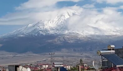 Türkiye’nin çatısı beyaza büründü