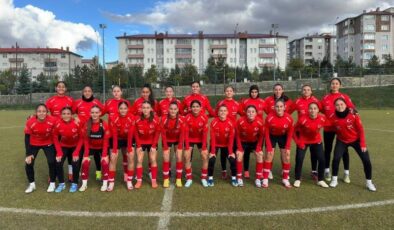 U17 Kız Millî Takımı Erzurum’da Avrupa Şampiyonası için kampa girdi