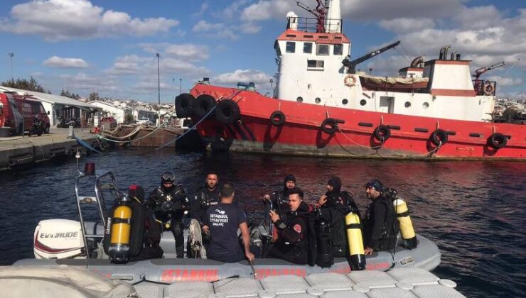 Van ekibi İstanbul Boğazı’nda tatbikat yaptı
