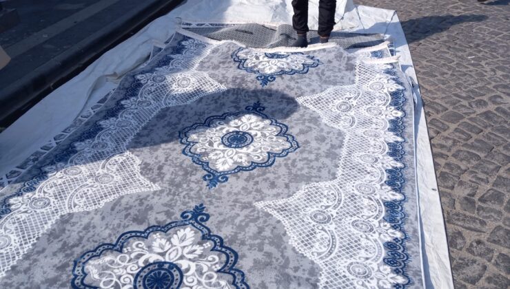Kira fiyatı artınca yol üstüne taşındı