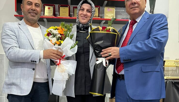 Muradiye’nin kadın muhtarına ‘Muhtarlar Günü’nde anlamlı ziyaret