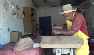 74 yaşındaki taş ustası Şahvelat Kılıç’ın minyatür sanat yolculuğu