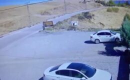 6 kişinin yaralandığı kaza anı kameralara yansıdı