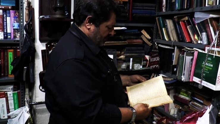 Asırlık kitapları muhafaza ederek tarihe ışık tutuyor