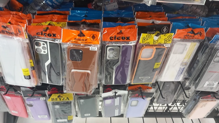 Koruyucu telefon aksesuarlarına  yoğun ilgi