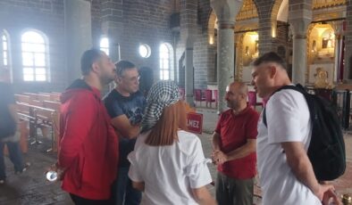 Ersun Yanal ve Özgür Özülgün, Diyarbakır’ın Tarihini Keşfetti