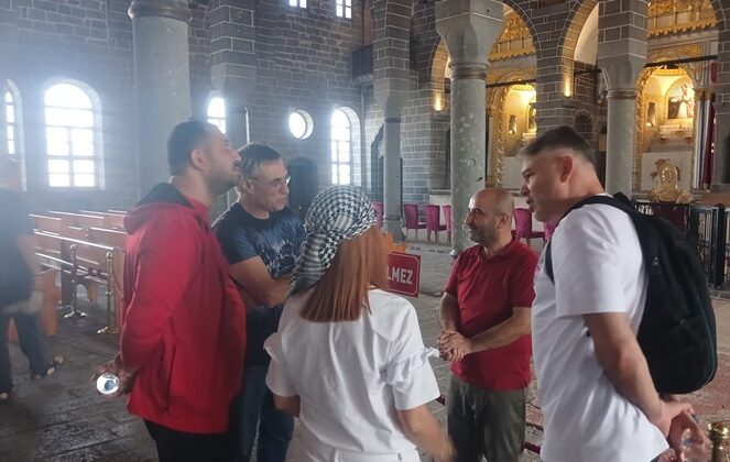 Ersun Yanal ve Özgür Özülgün, Diyarbakır’ın Tarihini Keşfetti
