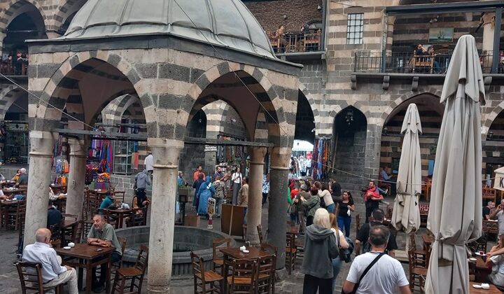 Hasanpaşa Hanında Festival Hareketliliği