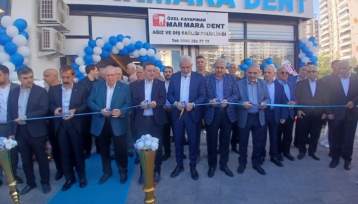 Diyarbakır’da siyasetçileri buluşturan açılış