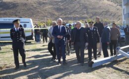 Muş Valisi Ani Çakır tren kazasının olduğu bölgeye gitti