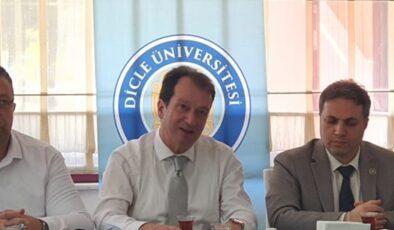 Rektör Eronat Basın mensuplarıyla buluştu