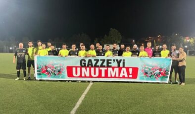 Diyarbakır’da futbol turnuvasında ‘Gazze’yi unutma’ pankartı açıldı
