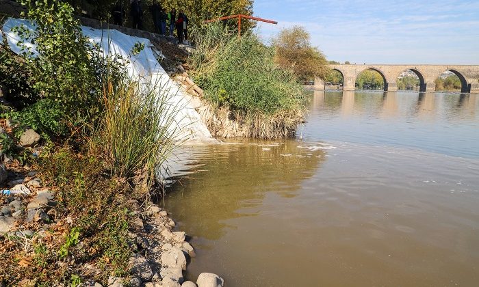 Dicle Nehri’ni kirleten işletmeler tespit edildi, yasal işlem uygulandı