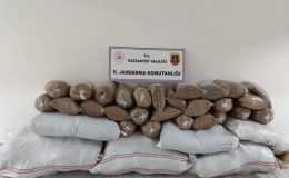1 milyon TL değerinde kaçak sigara operasyonu: 11 gözaltı