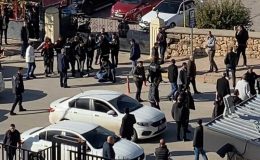 Elazığ Adliyesi önünde kavga: 3 kişi yaralandı