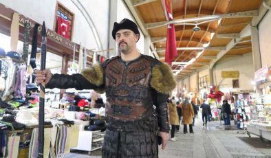 500 yıllık çarşının Alp maskotu: Emre Kala