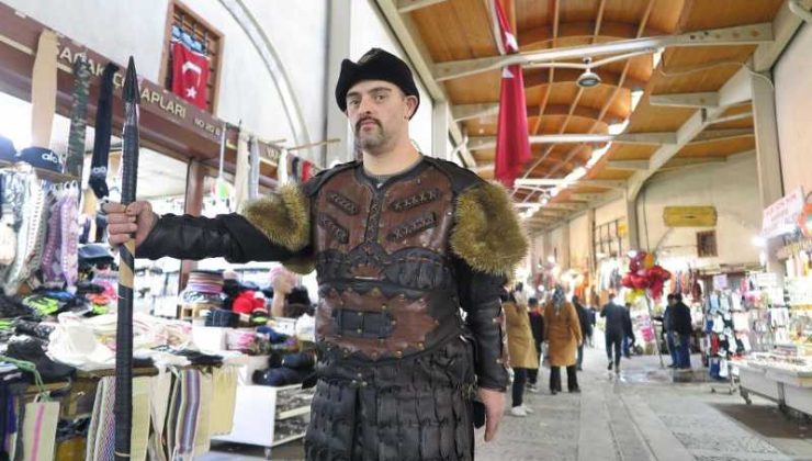 500 yıllık çarşının Alp maskotu: Emre Kala