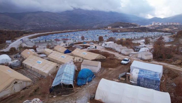 Adıyaman’da hayvanlar için çadır ahır kent kuruldu