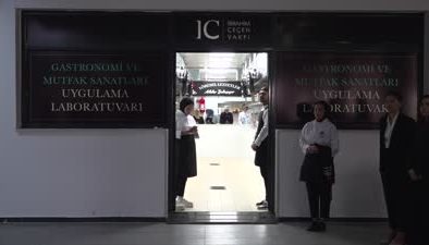 Ağrı’da yöresel lezzet şöleni: aileler hünerlerini sergiledi