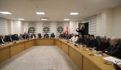 Amedspor kongre süreci için DTSO’da basın açıklaması yaptı